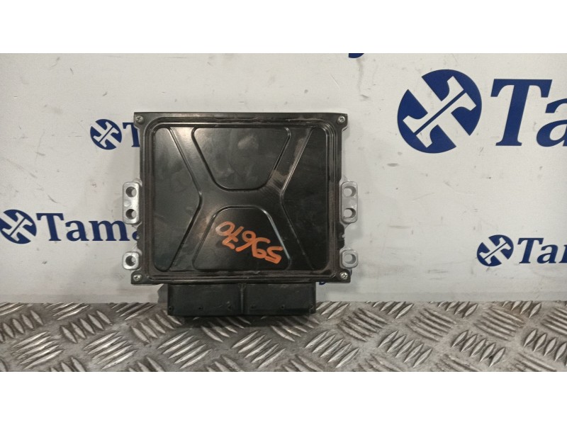 Recambio de centralita motor uce para hyundai h350 furgoneta 2.5 crdi referencia OEM IAM 391024A263  