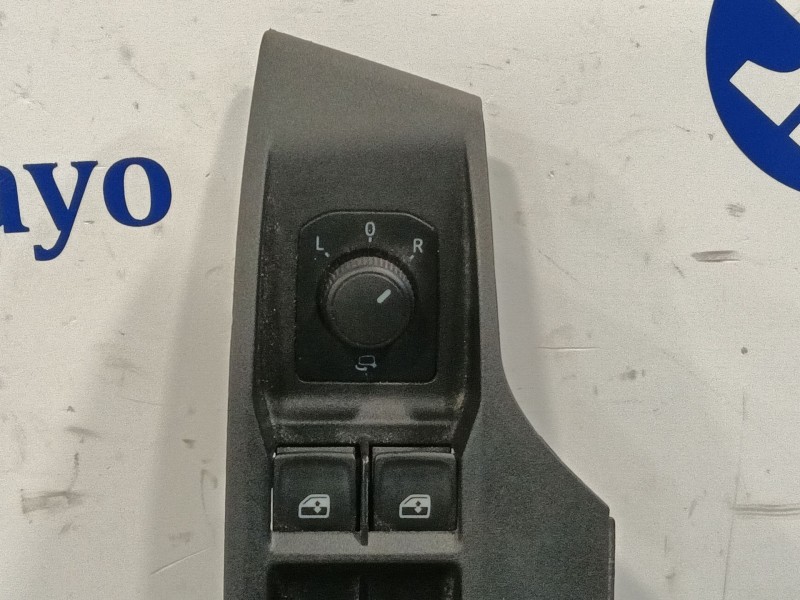Recambio de mando elevalunas delantero izquierdo para seat arona (kj7, kjp) 1.0 tsi referencia OEM IAM 6F1867171  