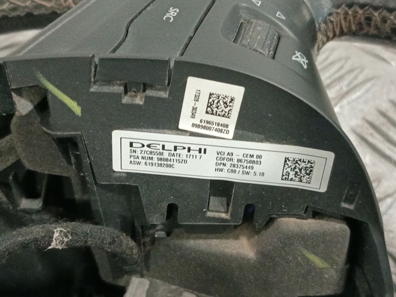 Recambio de volante para peugeot 2008 (--.2013) 1.2 12v e-thp referencia OEM IAM 86758B03 98084115ZD 619138200C