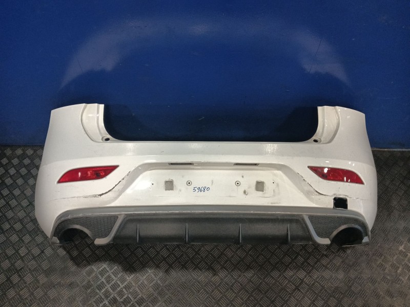 Recambio de paragolpes trasero para volvo v40 hatchback (525) d3 referencia OEM IAM 39820442 31347160 