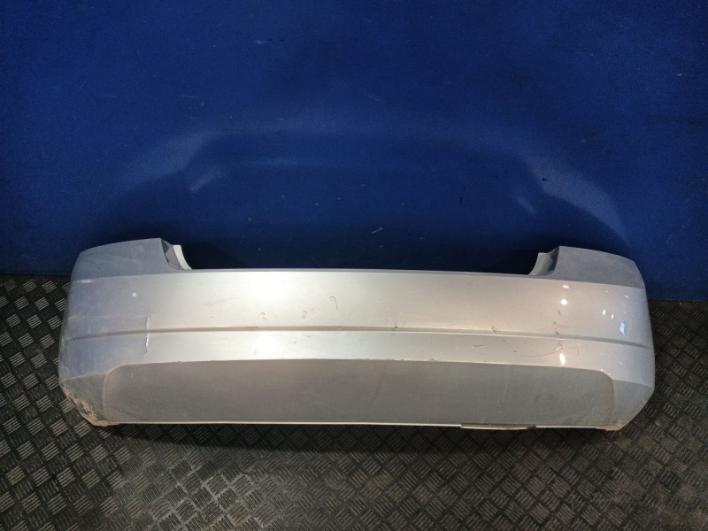 Recambio de paragolpes trasero para skoda fabia iii (nj3) 1.4 tdi referencia OEM IAM 6V6807421  