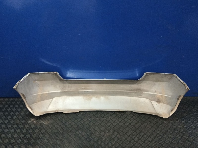 Recambio de paragolpes trasero para skoda fabia iii (nj3) 1.4 tdi referencia OEM IAM 6V6807421  