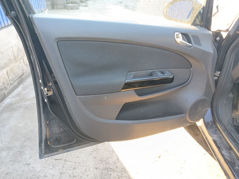 opel corsa d (s07) del año 2009