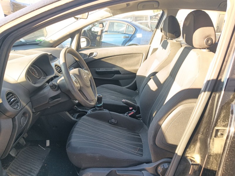 opel corsa d (s07) del año 2009