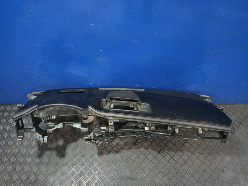 Recambio de salpicadero para mazda cx-30 (dm, dt, ed) skyactiv-g m hybrid referencia OEM IAM DFR560381  