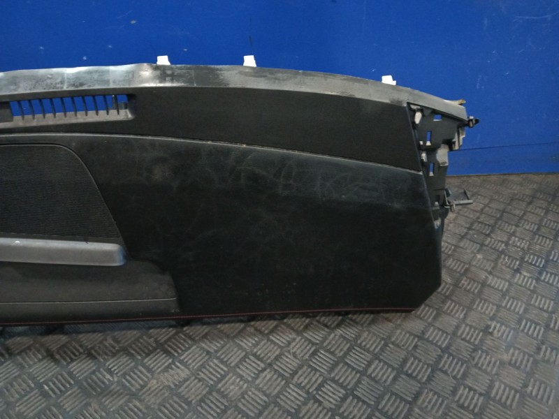 Recambio de salpicadero para mazda cx-30 (dm, dt, ed) skyactiv-g m hybrid referencia OEM IAM DFR560381  