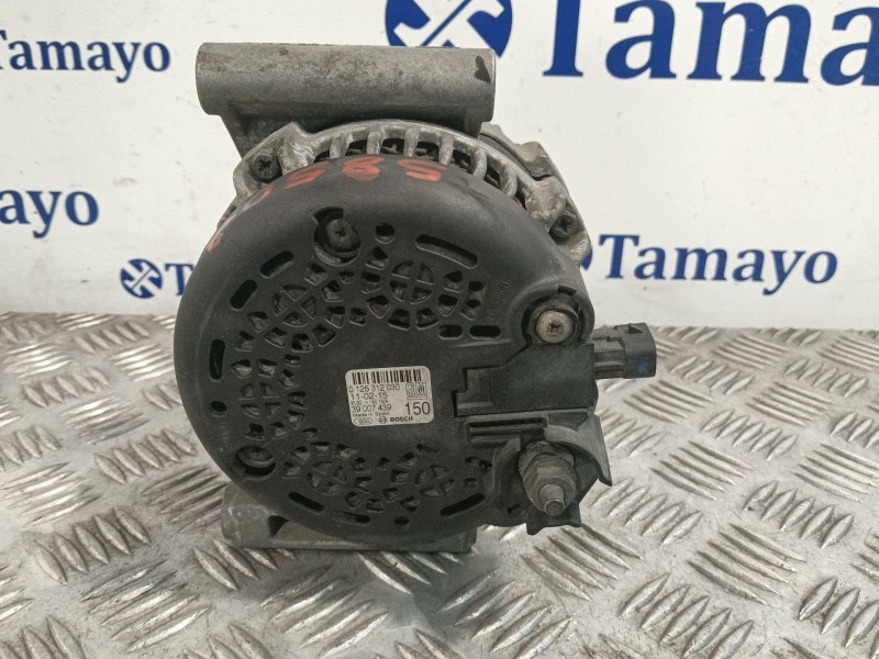 Recambio de alternador para opel corsa e combo referencia OEM IAM 0126312030 39007439 