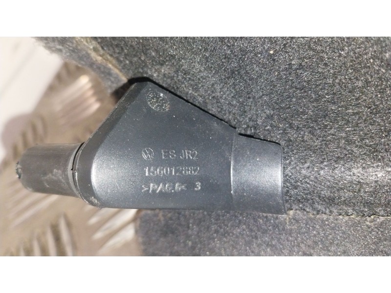 Recambio de bandeja trasera para volkswagen polo iv (9n_, 9a_) 1.4 tdi referencia OEM IAM 156012882  