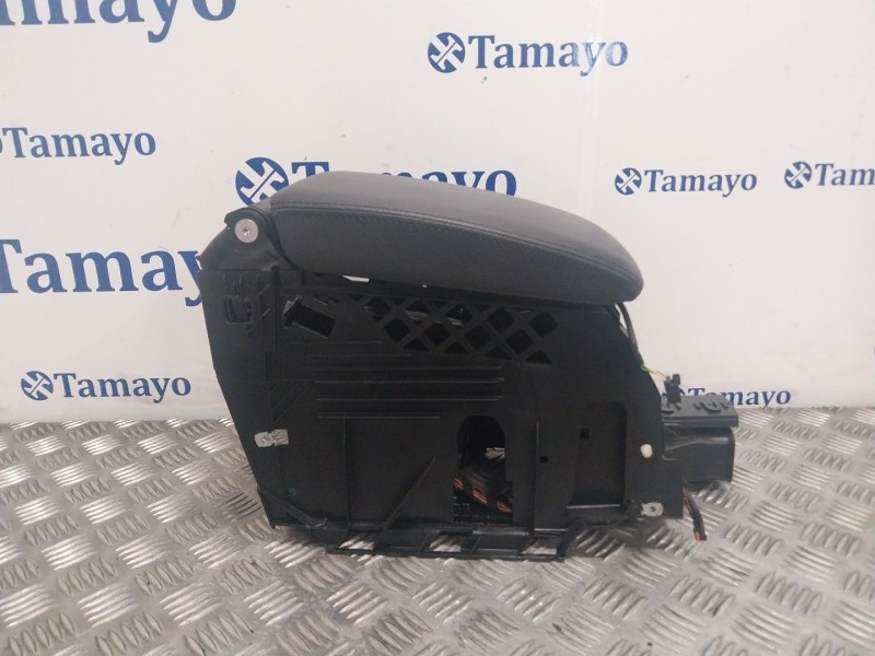 Recambio de apoyabrazos central para volkswagen golf vi (5k1) 2.0 gti referencia OEM IAM 1K5864251C  