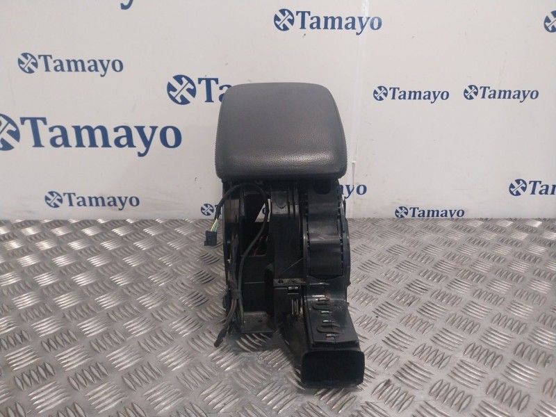Recambio de apoyabrazos central para volkswagen golf vi (5k1) 2.0 gti referencia OEM IAM 1K5864251C  