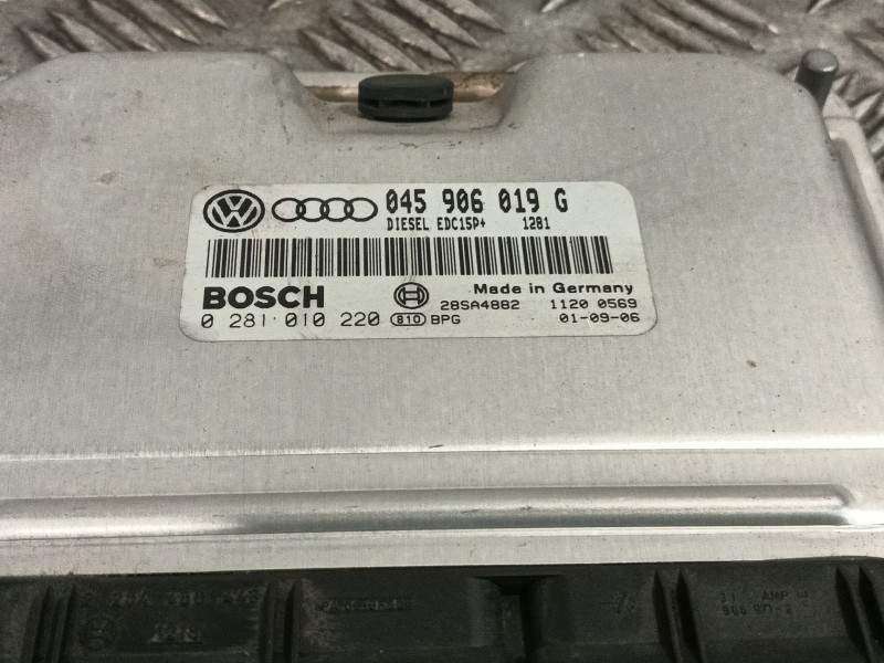 Recambio de centralita motor uce para audi a2 (8z) 1.4 tdi referencia OEM IAM 045906019G 0281010220 