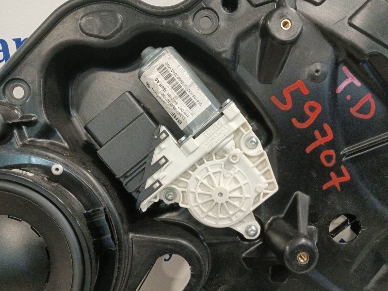 Recambio de elevalunas trasero derecho para volkswagen golf vi (5k1) 2.0 gti referencia OEM IAM 5K4839730J 5K4839756 