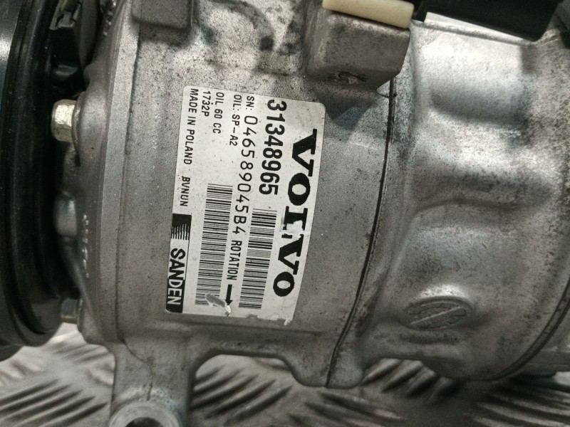 Recambio de compresor aire acondicionado para volvo v40 hatchback (525) d3 referencia OEM IAM 31348965  