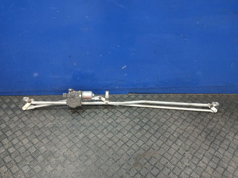 Recambio de motor limpia delantero para peugeot 308 referencia OEM IAM 0390241869 3397021099 9684806680