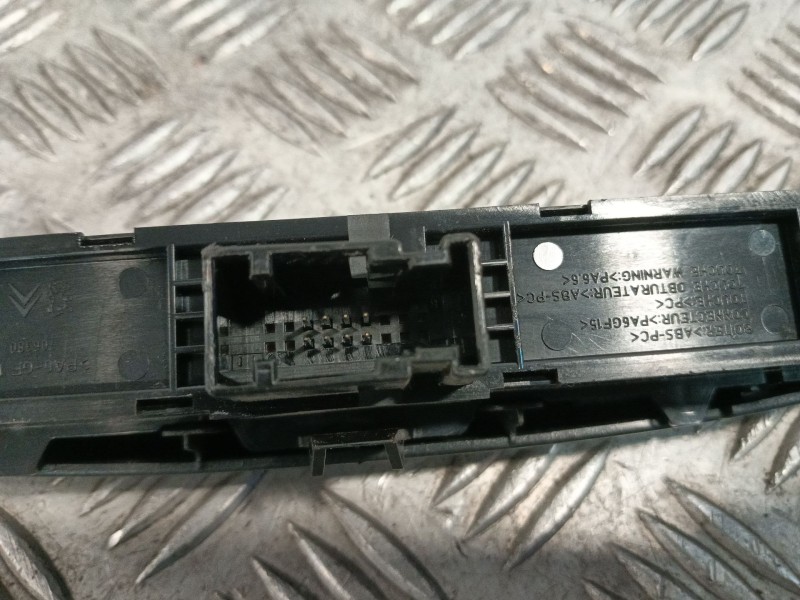 Recambio de warning para peugeot 308 referencia OEM IAM 706380  