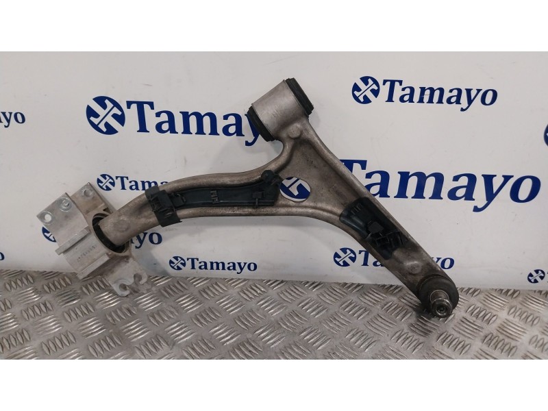 Recambio de brazo suspension inferior delantero derecho para mercedes-benz clase gla (w156) referencia OEM IAM A2465462643HT  