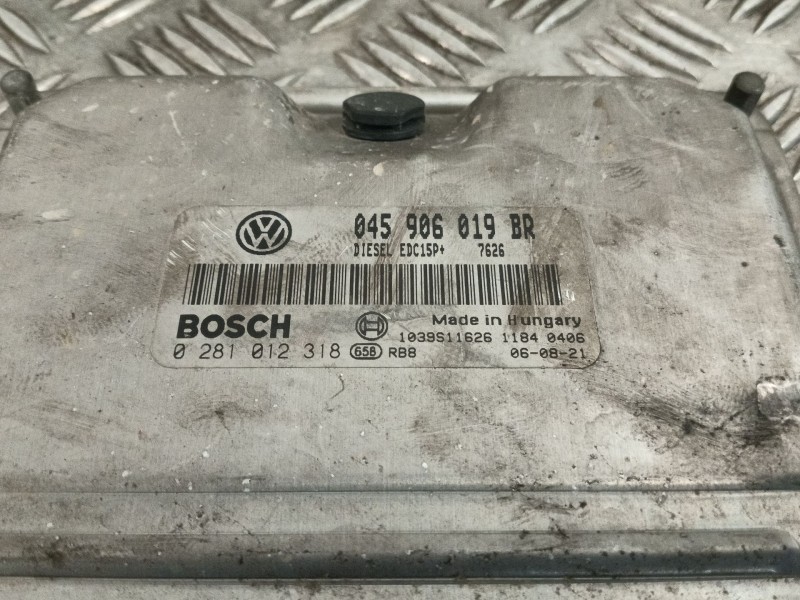 Recambio de centralita motor uce para seat ibiza iii (6l1) 1.4 tdi referencia OEM IAM 045906019BR  