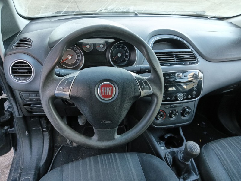 fiat grande punto (199_) del año 2011