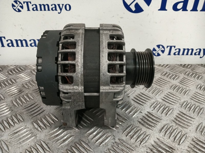 Recambio de alternador para volvo v40 hatchback (525) d3 referencia OEM IAM 31419101 0125711042 