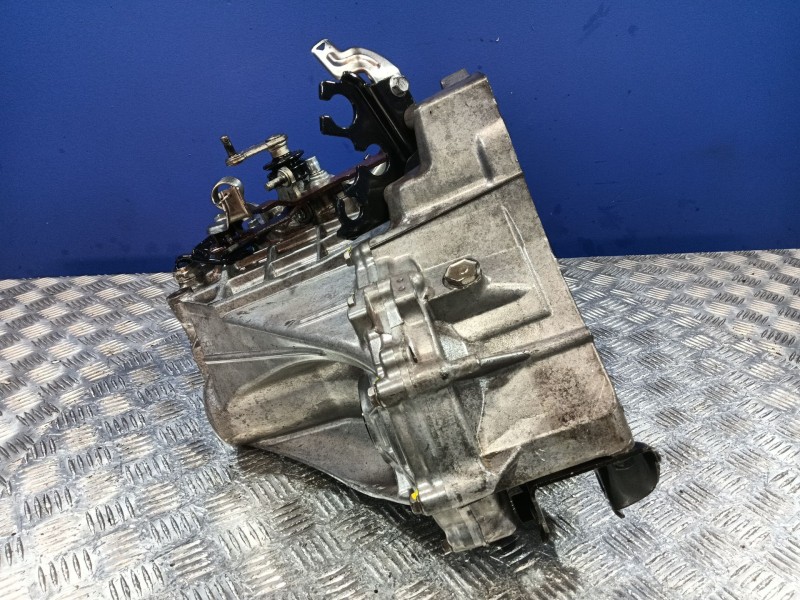 Recambio de caja cambios para peugeot 107 1.0 cat (384f) referencia OEM IAM 20TT01  
