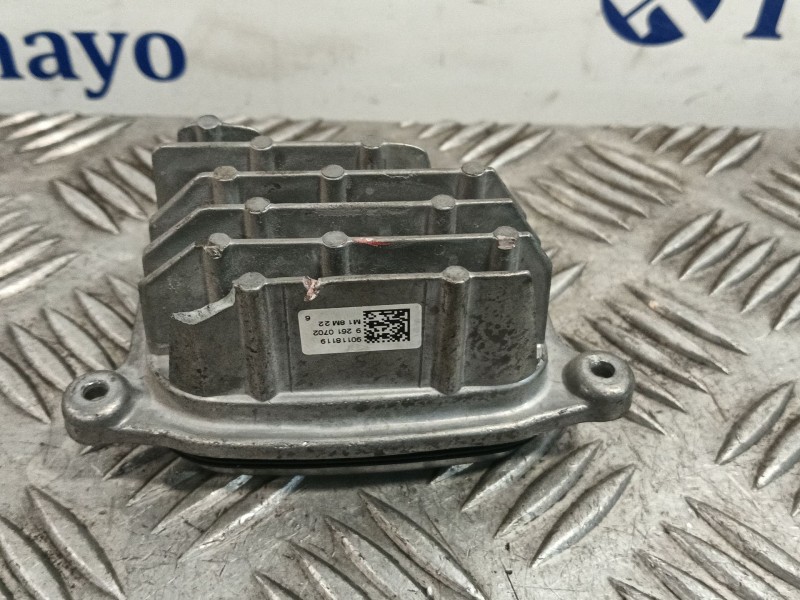 Recambio de centralita faros xenon para seat arona (kj7, kjp) 1.0 tsi referencia OEM IAM 90118119  