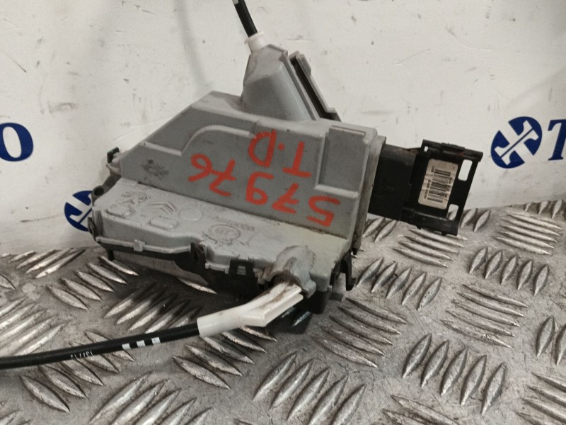 Recambio de cerradura puerta trasera derecha para peugeot 308 referencia OEM IAM A048069 9660525380 9685950277