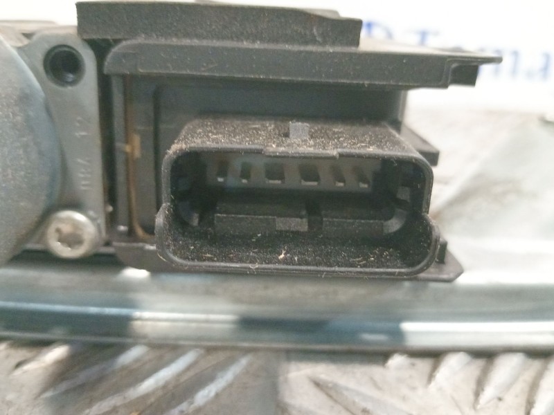 Recambio de elevalunas trasero izquierdo para peugeot 308 referencia OEM IAM 967546318000 977839200 977927