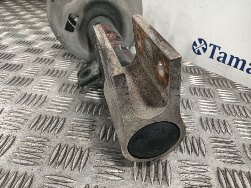 Recambio de amortiguador delantero derecho para peugeot 308 referencia OEM IAM   