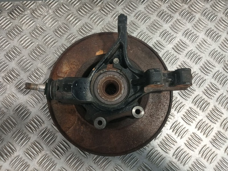 Recambio de mangueta delantera izquierda para peugeot 308 referencia OEM IAM   