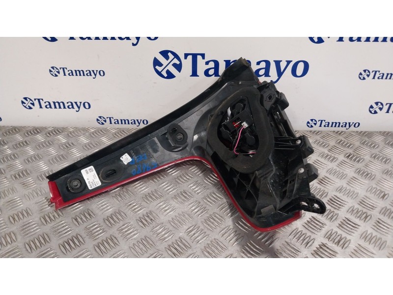 Recambio de piloto trasero derecho para volvo v40 hatchback (525) d3 referencia OEM IAM 31395845  