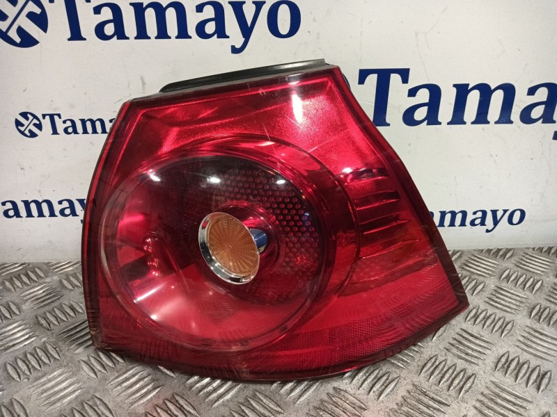 Recambio de piloto trasero derecho para volkswagen golf v (1k1) 1.4 16v referencia OEM IAM 084411963R  