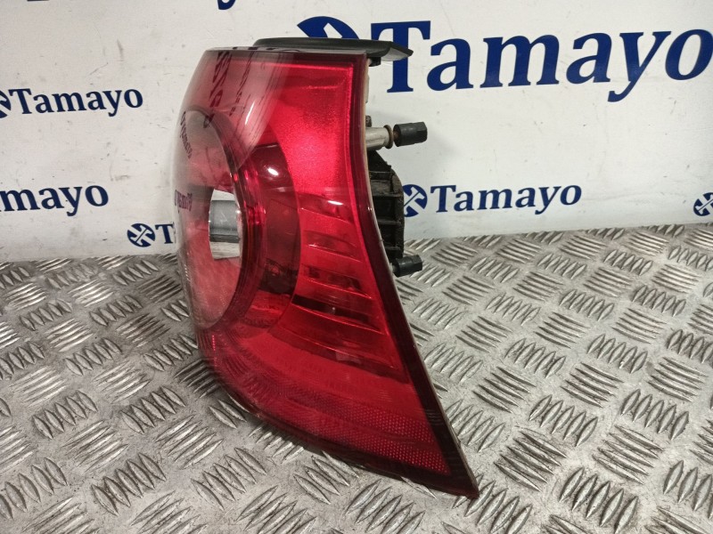 Recambio de piloto trasero derecho para volkswagen golf v (1k1) 1.4 16v referencia OEM IAM 084411963R  