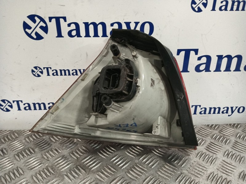 Recambio de piloto trasero derecho para volkswagen golf v (1k1) 1.4 16v referencia OEM IAM 084411963R  