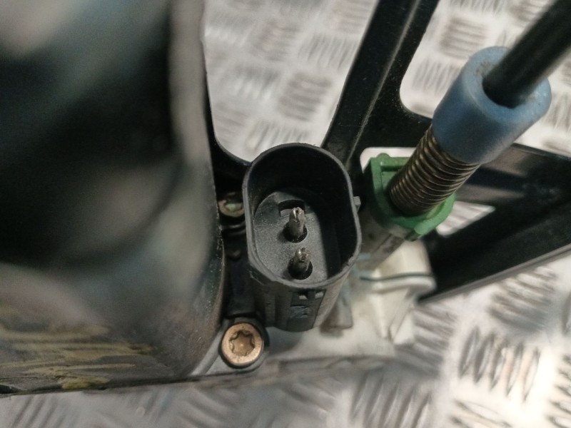Recambio de elevalunas delantero izquierdo para bmw serie 7 (e38) 728i referencia OEM IAM 513381252010  