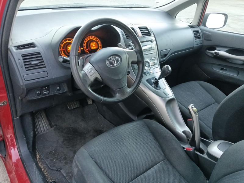 toyota auris (_e15_) del año 2007