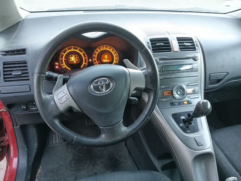 toyota auris (_e15_) del año 2007