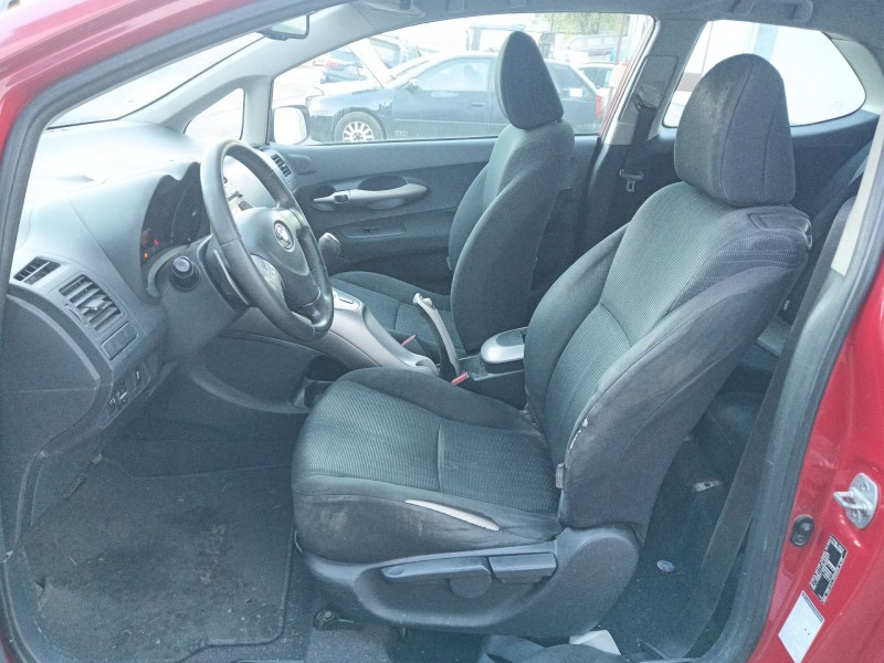 toyota auris (_e15_) del año 2007