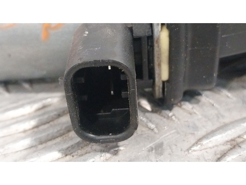 Recambio de elevalunas delantero derecho para fiat 500 (312_) 1.2 (312axa1a) referencia OEM IAM 518893620  