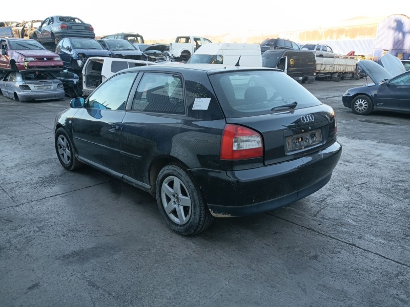 audi a3 (8l1) del año 2001