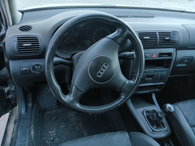 audi a3 (8l1) del año 2001