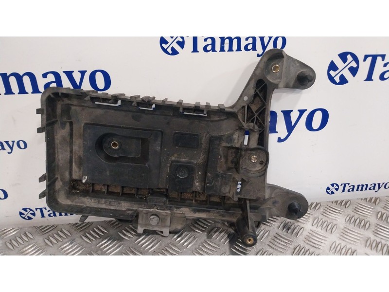 Recambio de soporte bateria para volkswagen golf vi (5k1) 1.6 tdi referencia OEM IAM 1K0915333  