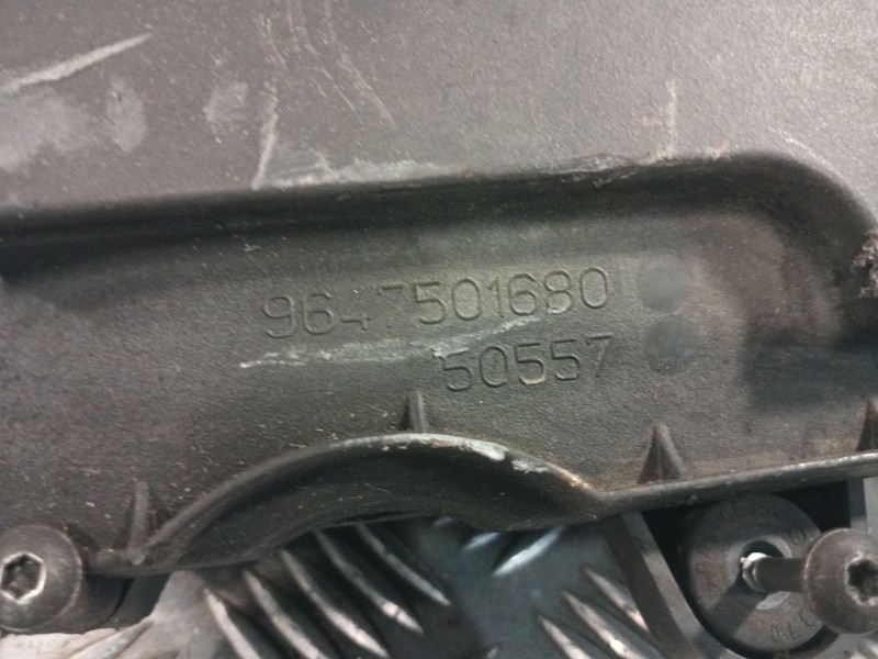 Recambio de soporte filtro aire para citroën c2 (jm_) 1.4 hdi referencia OEM IAM 9647501680  