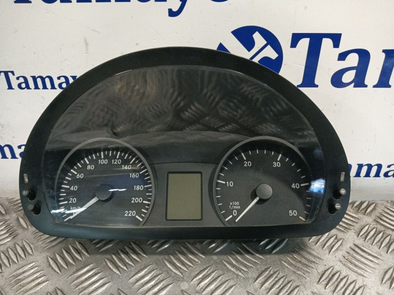 Recambio de cuadro instrumentos para mercedes-benz vito kasten (639) referencia OEM IAM A6399001100 1042993 