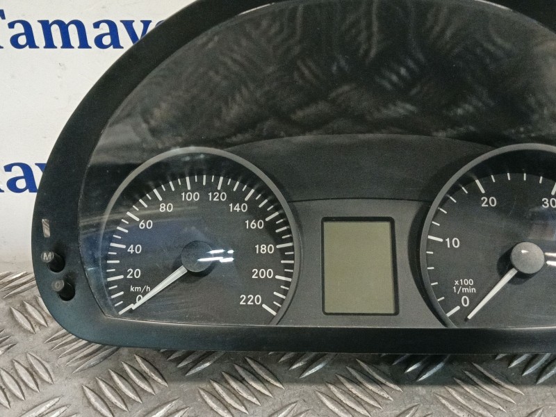 Recambio de cuadro instrumentos para mercedes-benz vito kasten (639) referencia OEM IAM A6399001100 1042993 