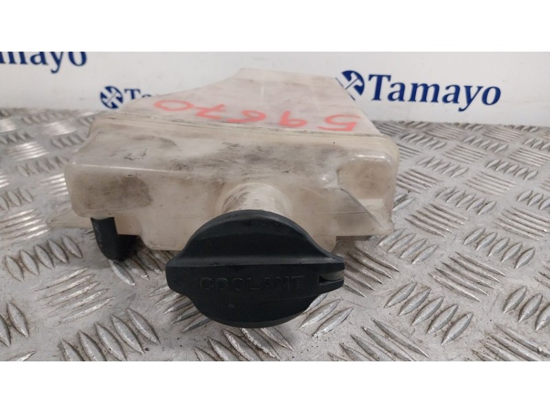 Recambio de deposito expansion para hyundai h350 furgoneta 2.5 crdi referencia OEM IAM 2536059000  