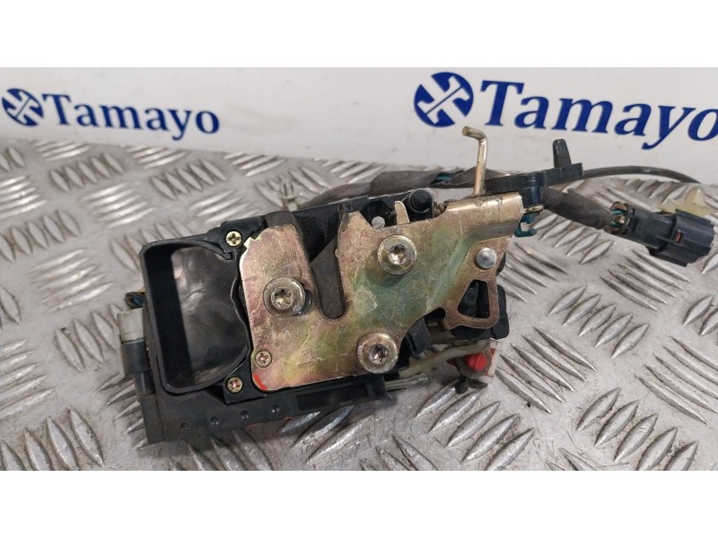 Recambio de cerradura puerta trasera izquierda para ssangyong rexton 2.7 turbodiesel cat referencia OEM IAM   