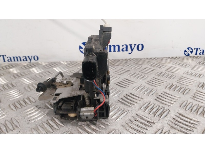 Recambio de cerradura puerta delantera derecha para audi a2 (8z) 1.4 tdi referencia OEM IAM   