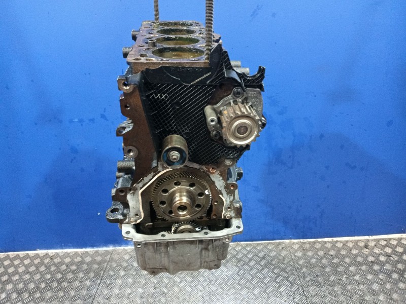 Recambio de bloque para volkswagen golf vi (5k1) 2.0 tdi referencia OEM IAM BKD 03G021AG 