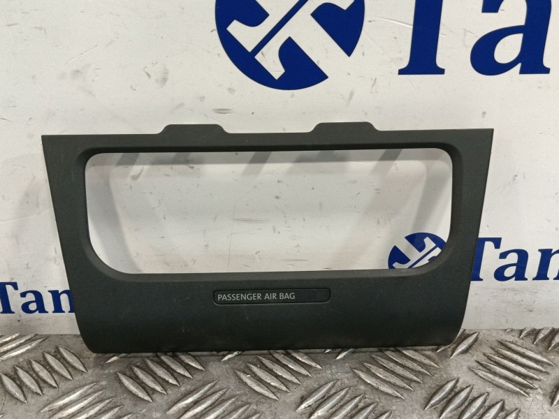 Recambio de plasticos varios interior para volkswagen golf vi (5k1) 2.0 gti referencia OEM IAM 5K0858069P  