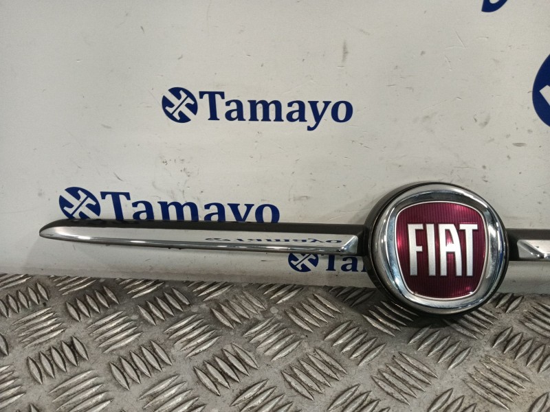 Recambio de rejilla delantera para fiat 500 (312_) 1.2 (312axa1a) referencia OEM IAM 735637413  